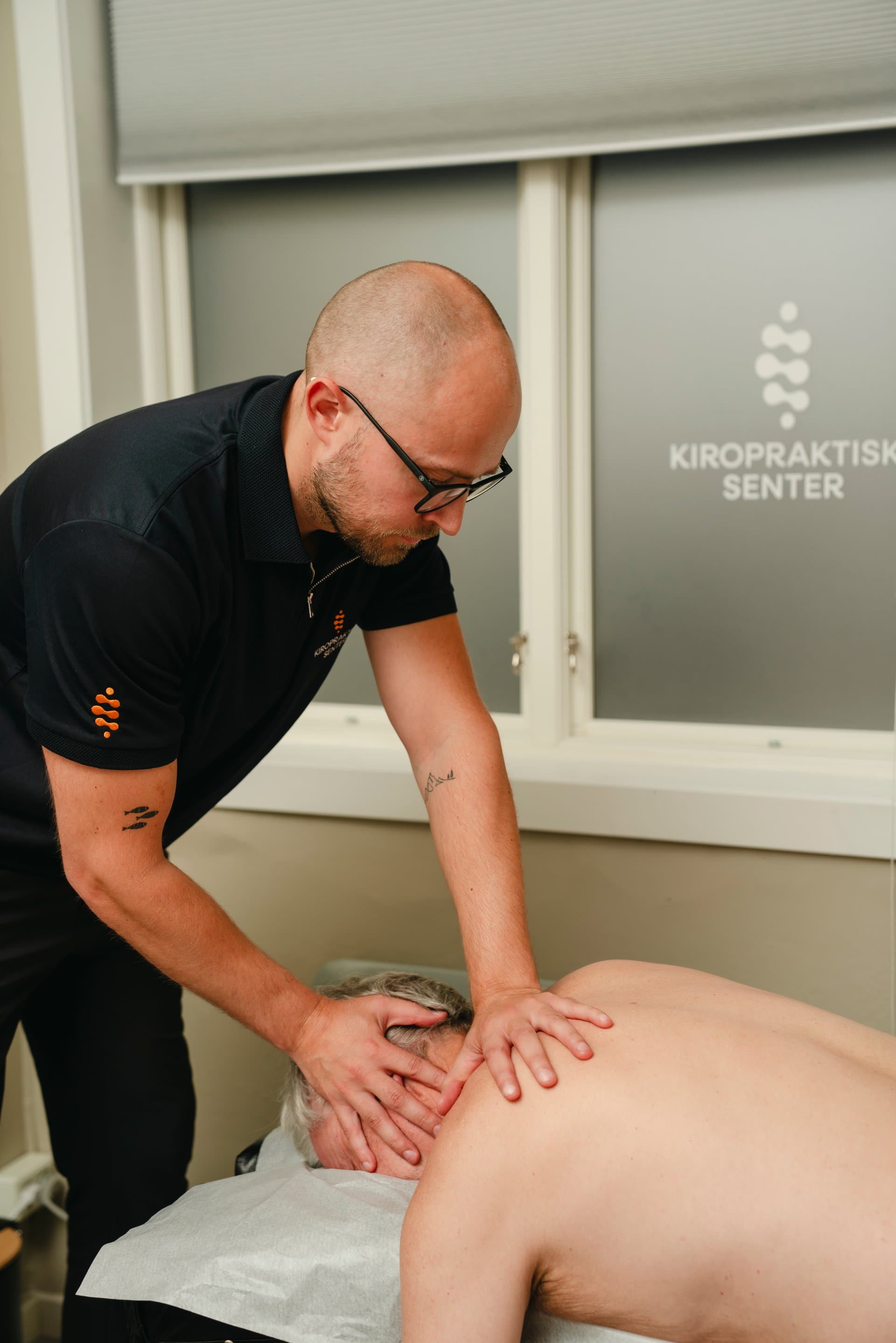 Kiropraktisk rygbehandling hos Kiropraktisk Senter Tønsberg